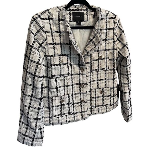 NWT- Tahari- Plaid Black White Cropped Gold Buttons Lined Tweed Jacket Blazer, L - Picture 3 of 12